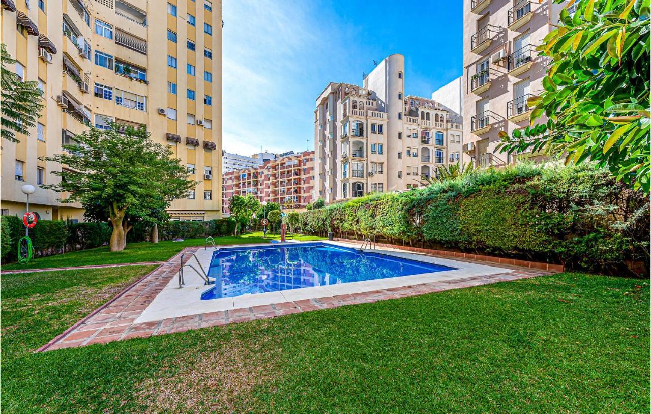 4 Bedroom Nice Apartment In Торремолінос Екстер'єр фото