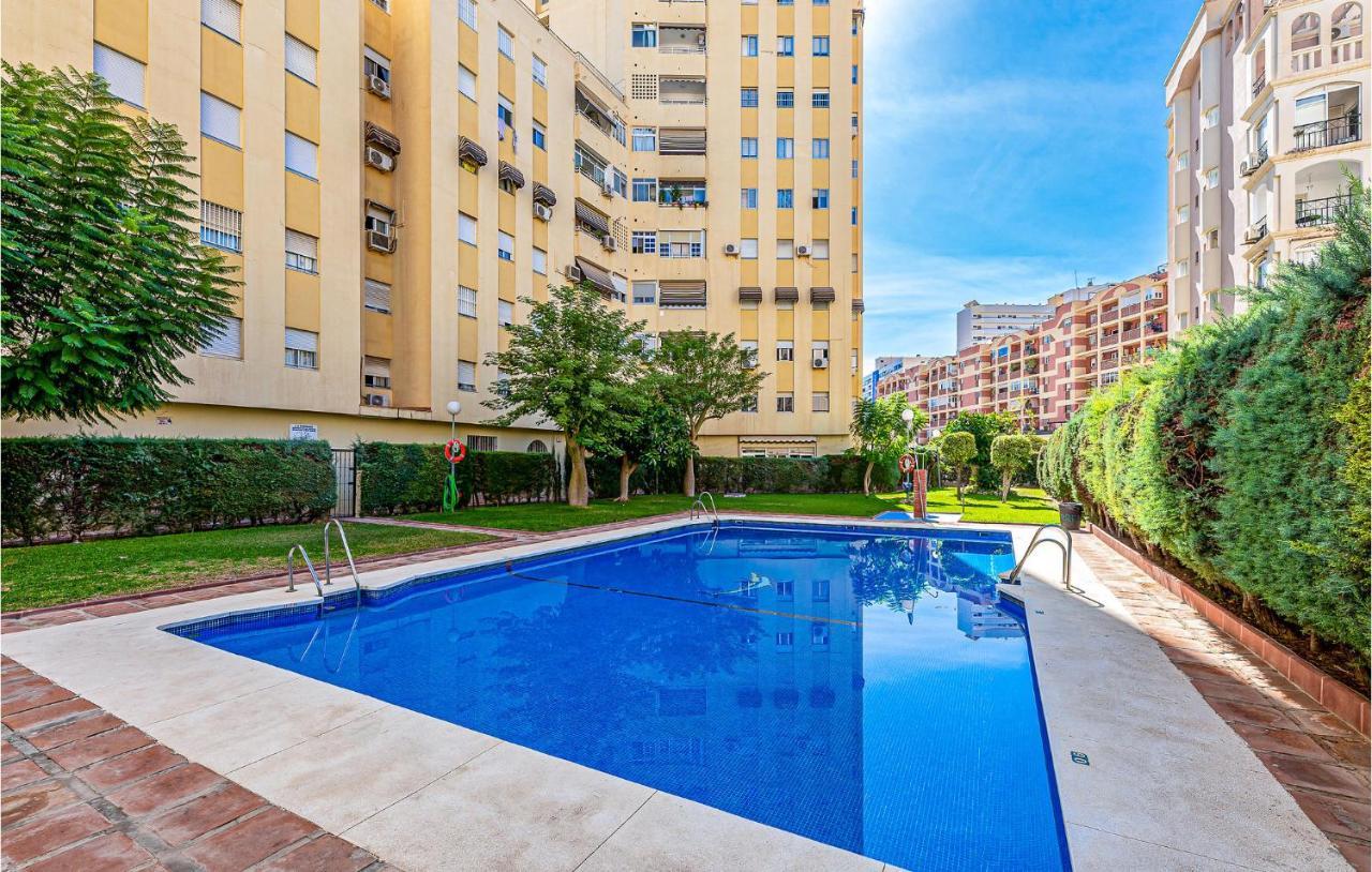 4 Bedroom Nice Apartment In Торремолінос Екстер'єр фото